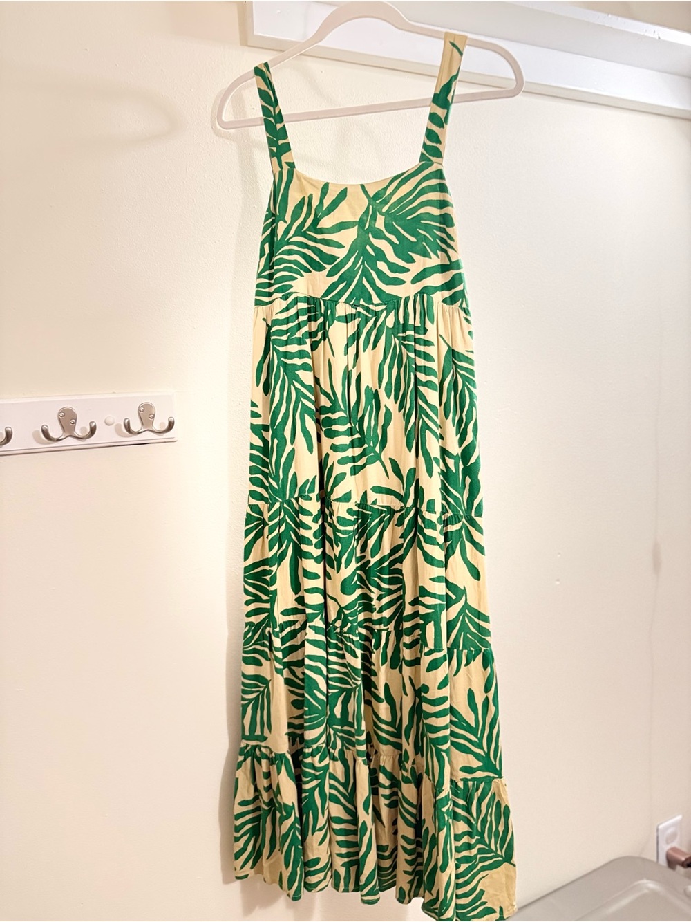 THML Green & Tan Palm Print Maxi Dress - Picture 2 of 8